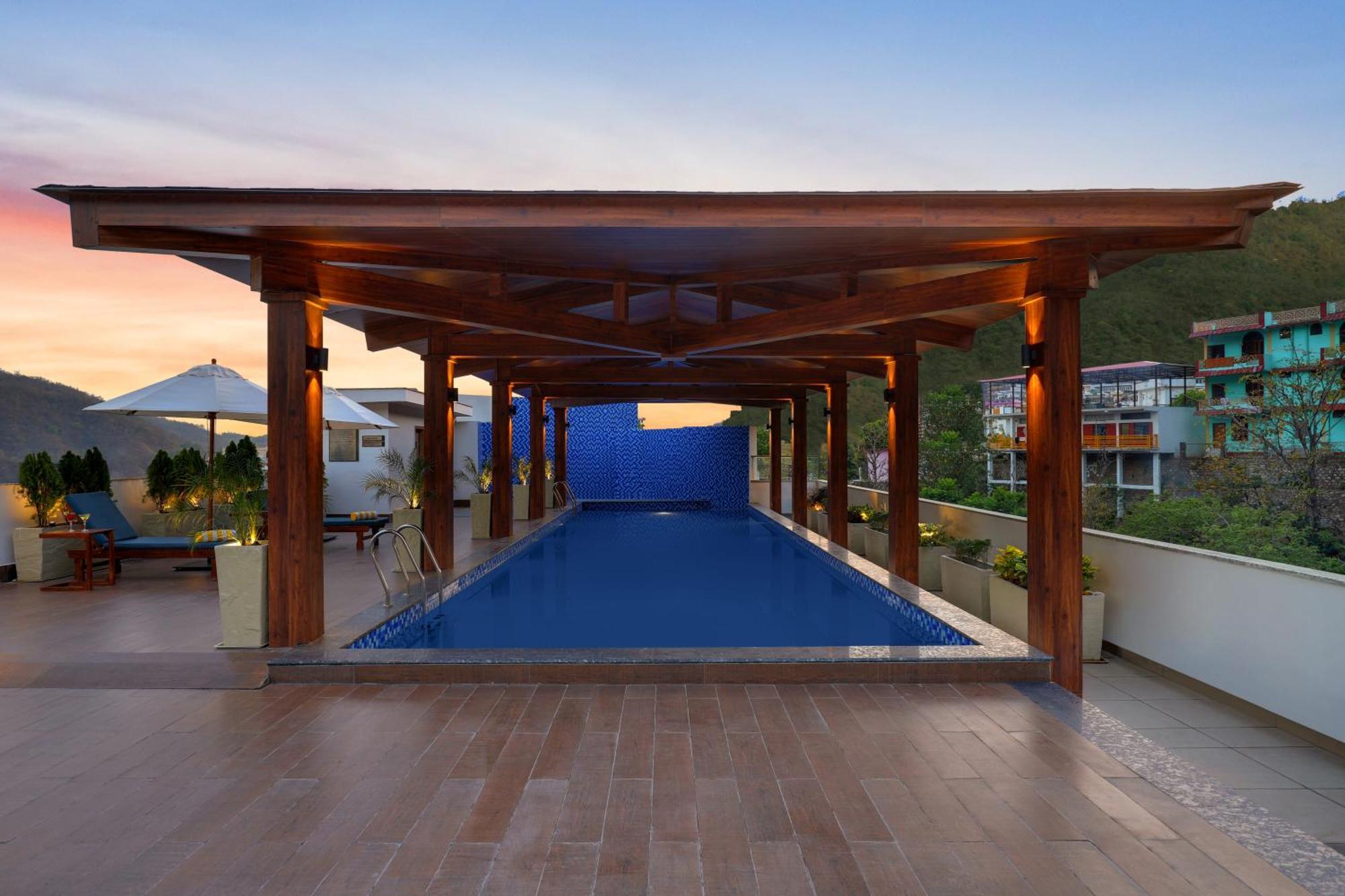 Lemon Tree Hotel, Rishīkesh Εξωτερικό φωτογραφία