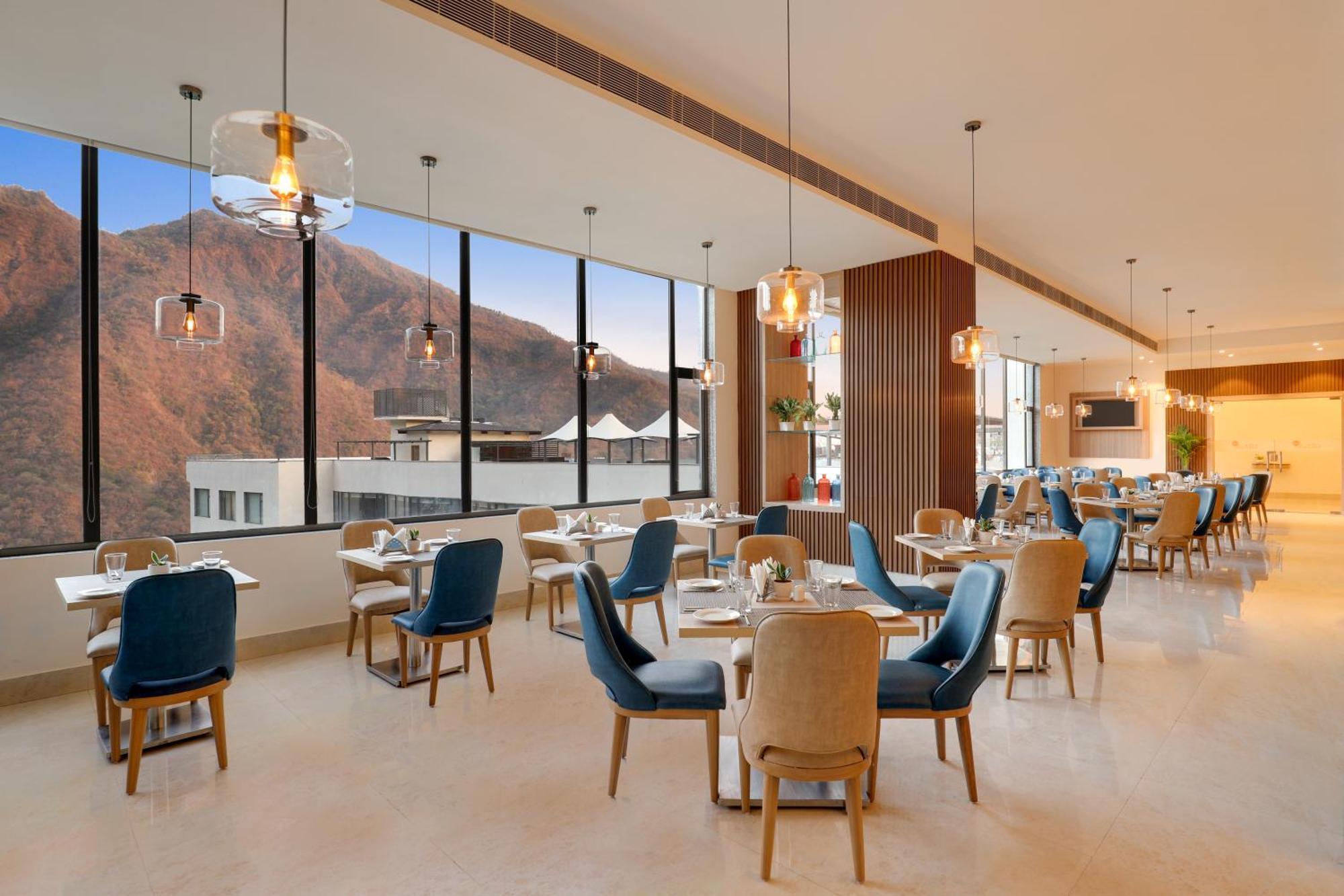 Lemon Tree Hotel, Rishīkesh Εξωτερικό φωτογραφία
