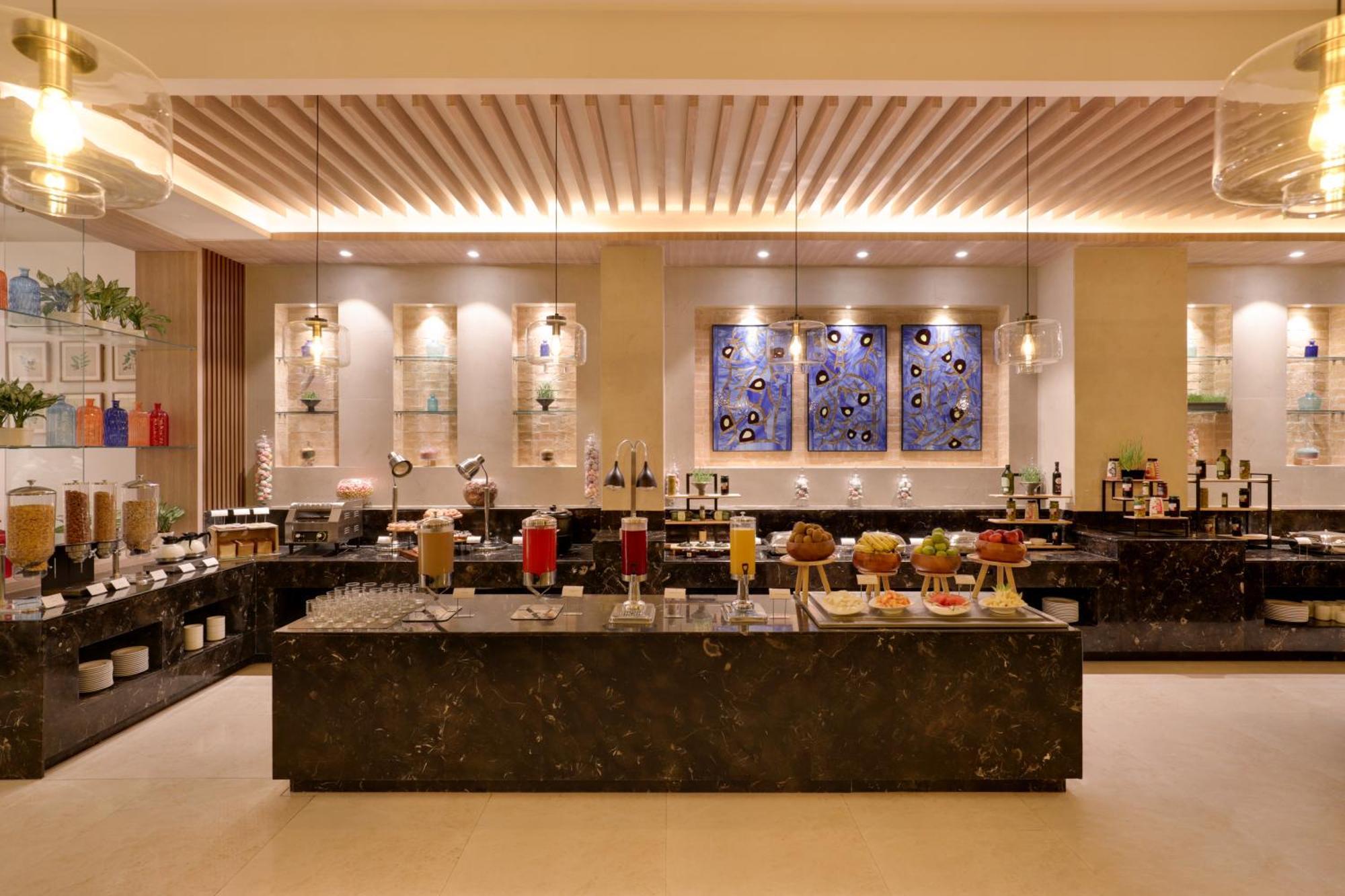 Lemon Tree Hotel, Rishīkesh Εξωτερικό φωτογραφία